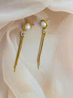 Load image into Gallery viewer, Moonlight Pearl Drape Drops