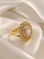 Load image into Gallery viewer, Ruvique Petal Crown Ring