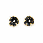 Load image into Gallery viewer, Onyx Flower Pearl Earrings
