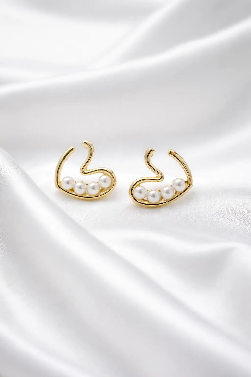 Heartline Pearl Studs