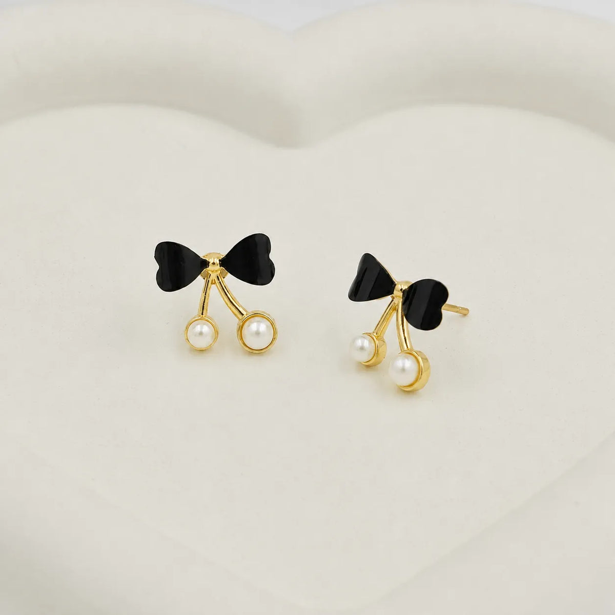 Black bow pearl cherry earrings
