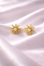 Load image into Gallery viewer, Astra Pearl Studs

