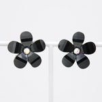 Load image into Gallery viewer, Black Daisy Crystal Stud Earrings
