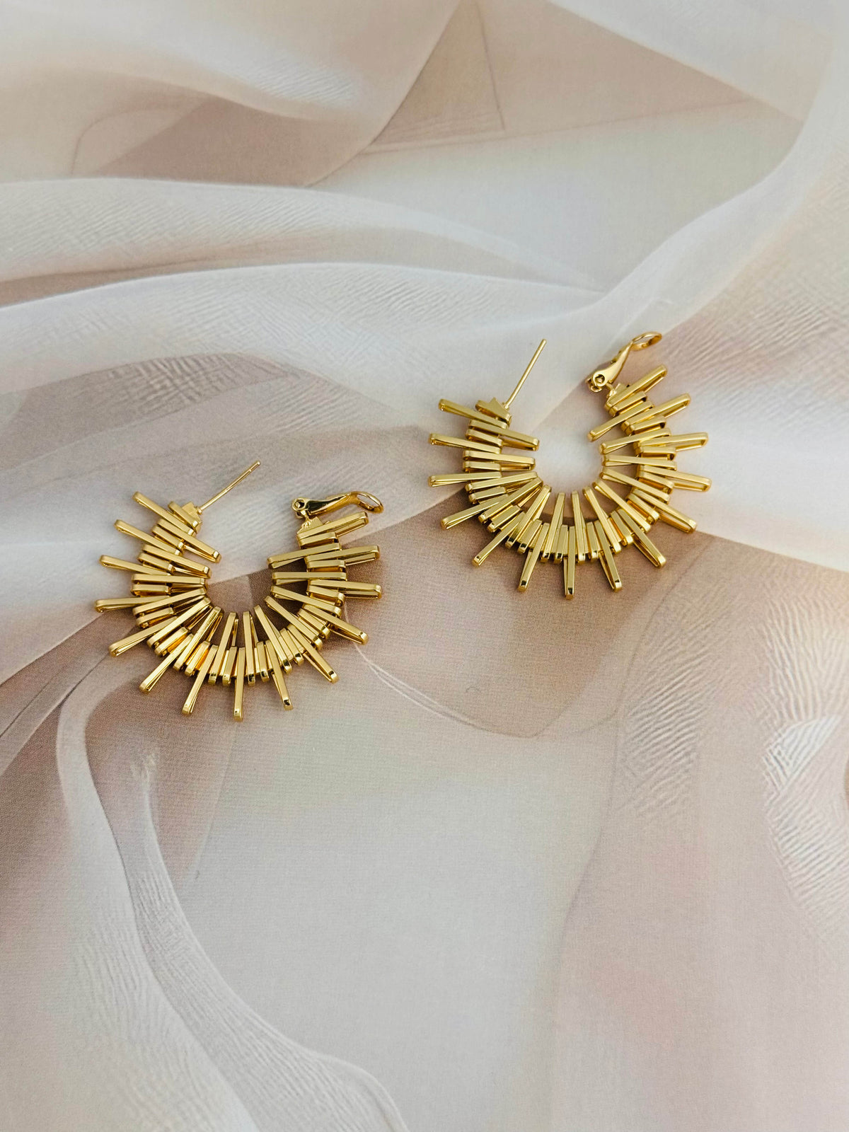 Aurelia sunburst hoops