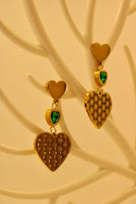 Load image into Gallery viewer, Ruvique Emerald Heart Luxe Drops
