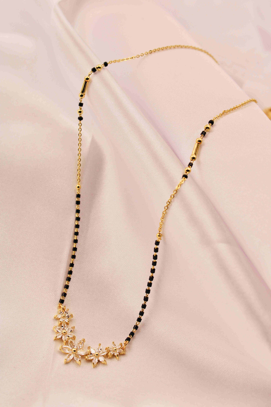 Ruvique Floral Spark Mangalsutra