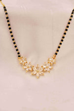 Load image into Gallery viewer, Ruvique Floral Spark Mangalsutra
