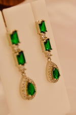 Load image into Gallery viewer, AD Emerald Green Elegance Necklace Set

