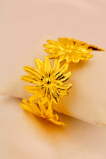 Load image into Gallery viewer, Floral Daisy Bangle Cuff
