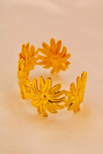 Load image into Gallery viewer, Floral Daisy Bangle Cuff
