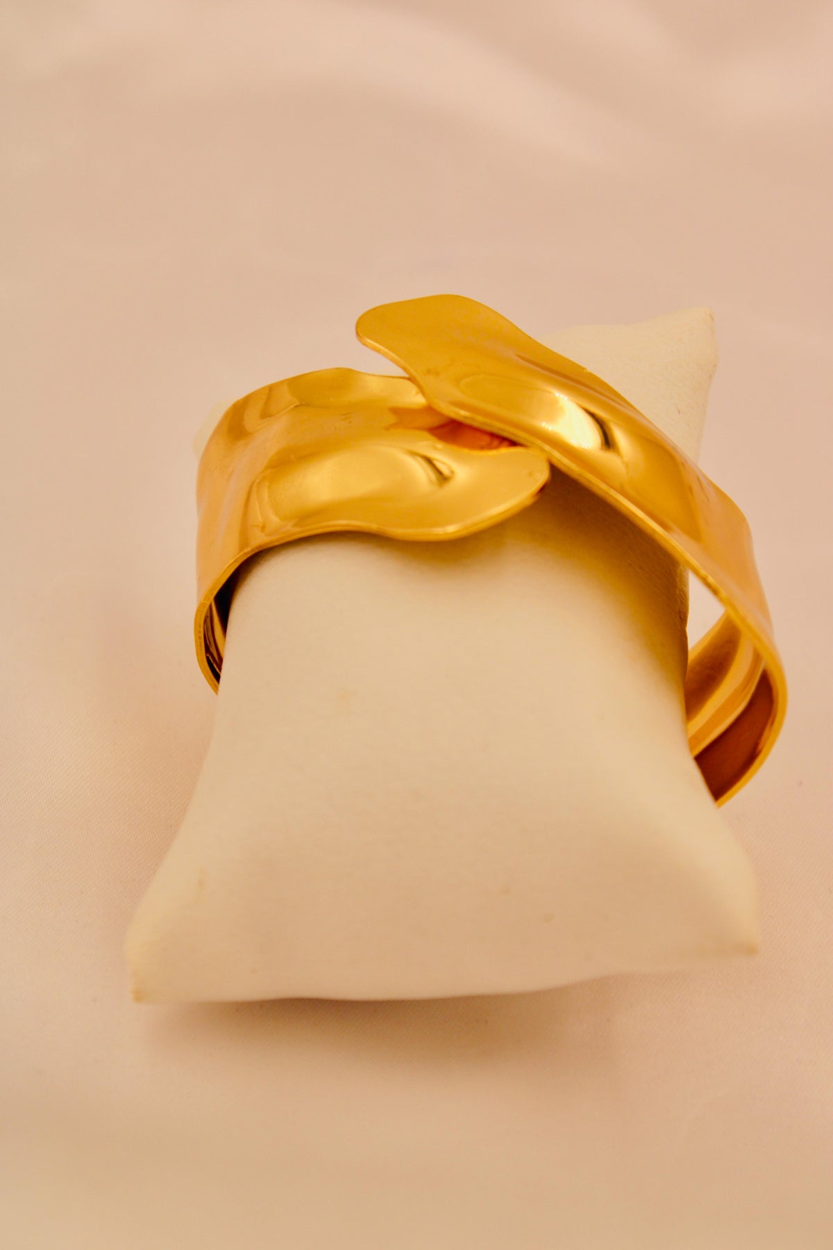 Golden wave wrap cuff