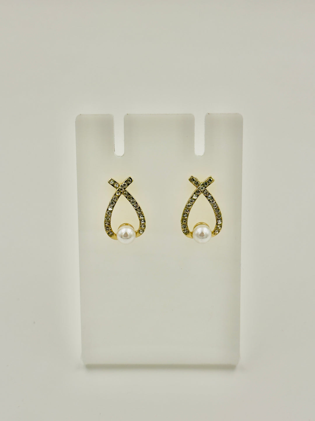 Ruvique Crystal Teardrop Pearl Stud Earrings