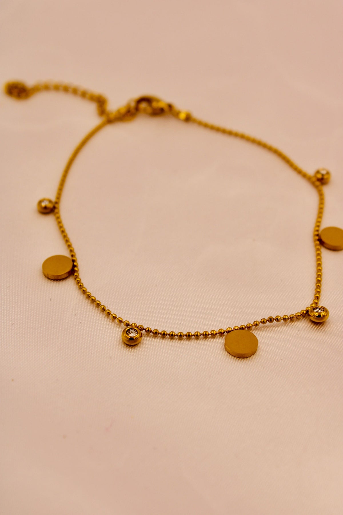 Gold daisy chain anklet