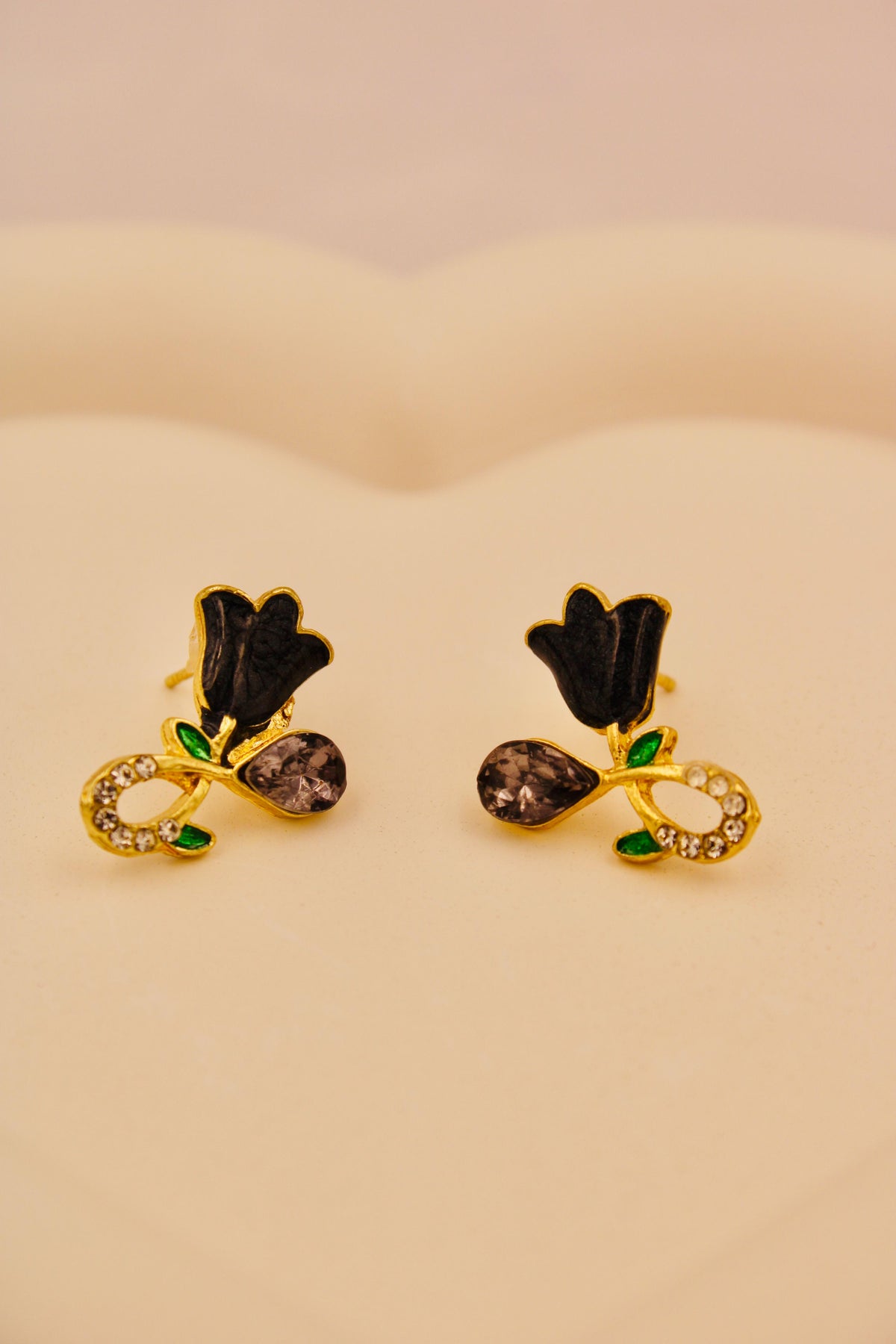 Black tulip crystal stud earrings