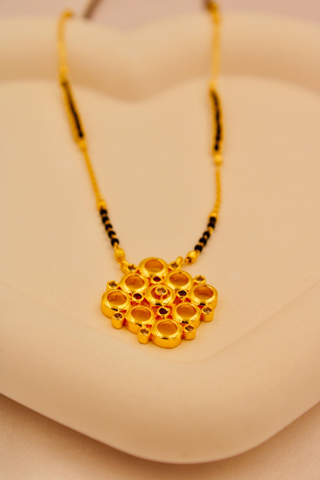 Golden Halo Cluster Mangalsutra