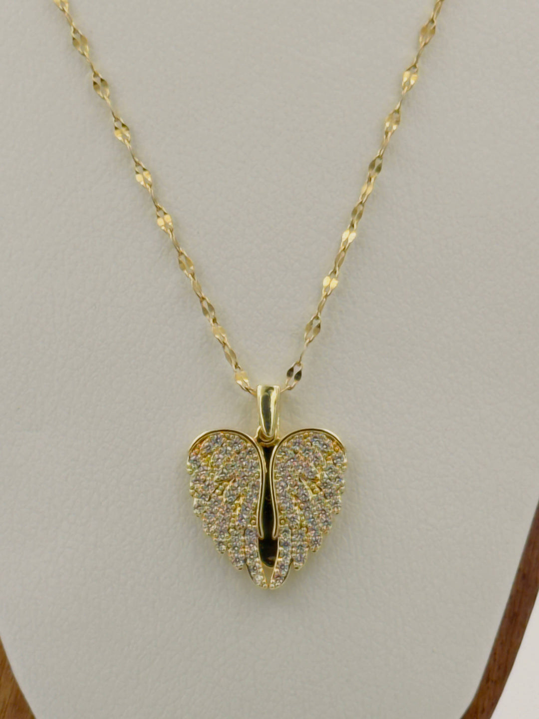 Angel Wings Spark Necklace