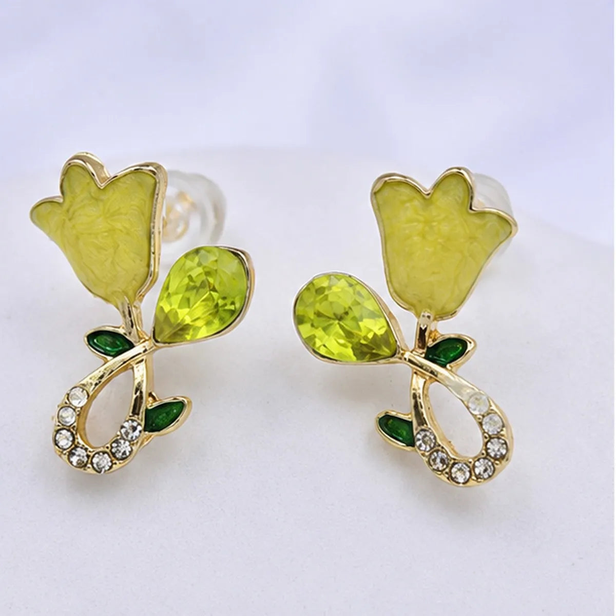 Tulip bloom stud earrings