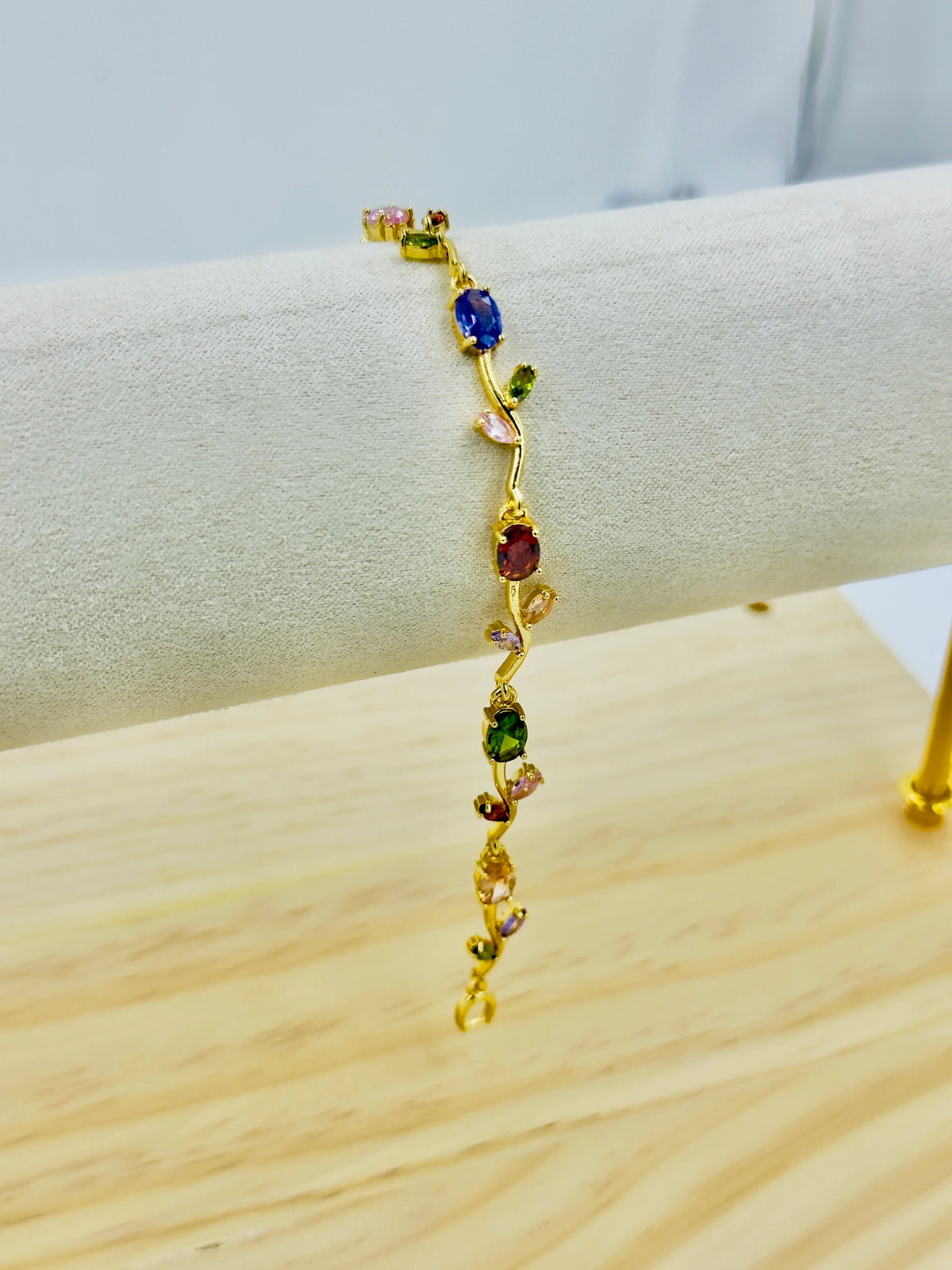 Pastel multicolor tulip bracelet