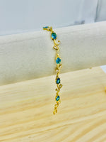 Load image into Gallery viewer, Blue Crystal Tulip Bracelet

