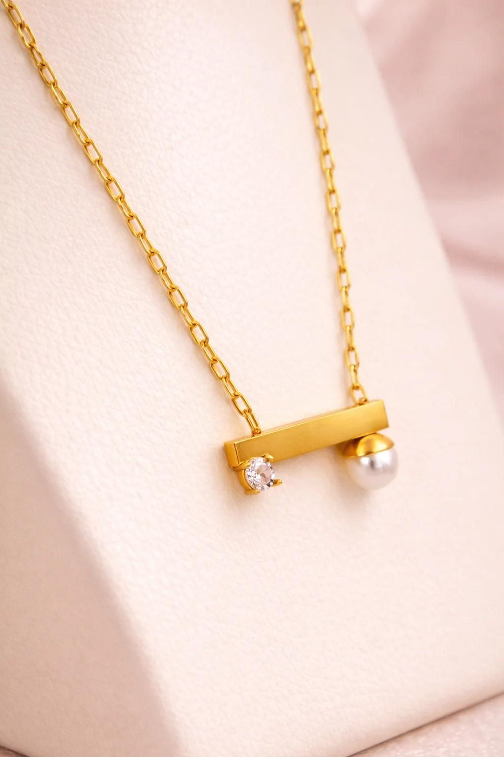 Pearl Bar Necklace