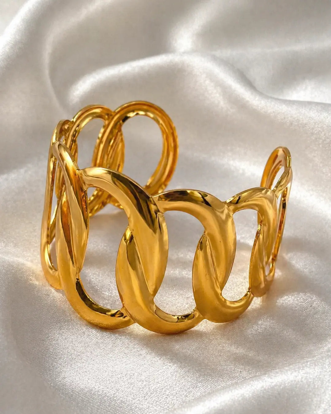 Ruvique Infinity Glow Cuff