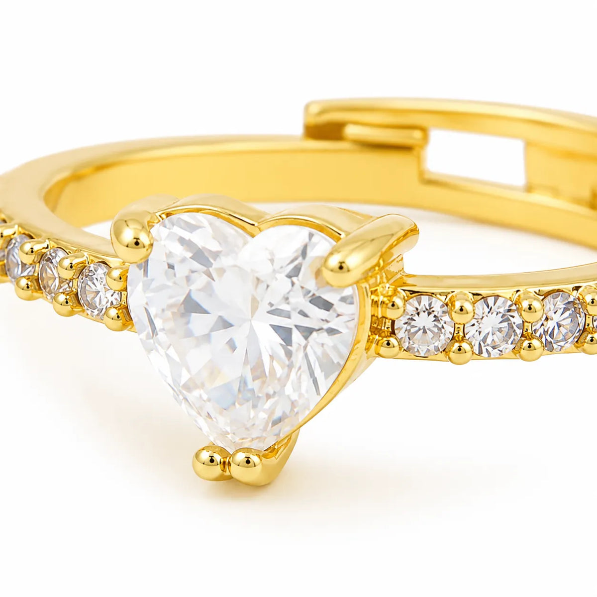 Sweetheart crystal ring