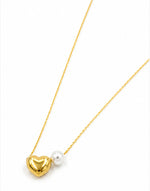 Load image into Gallery viewer, Golden Heart Pearl Necklace
