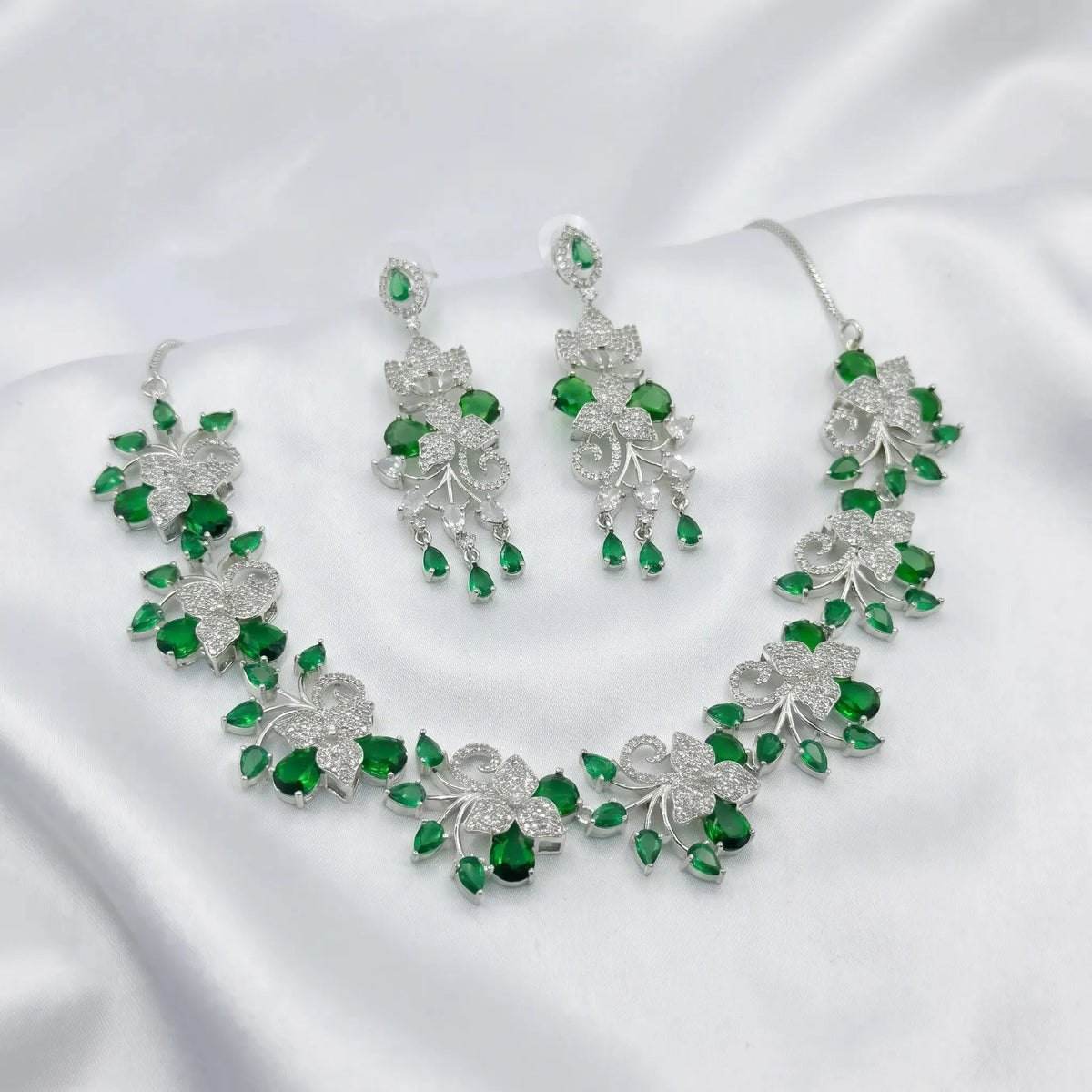 Ruvique emerald floral vine ad cz necklace set