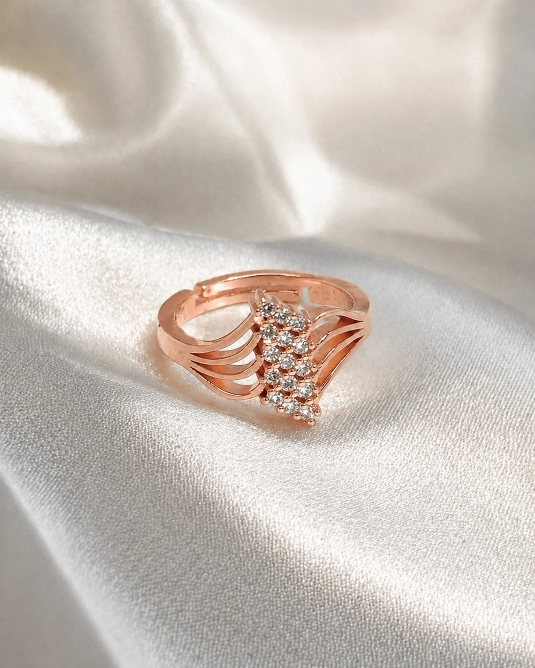 Ruvique Wave Cluster Ring