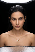 Load image into Gallery viewer, Golden Heart Pearl Necklace
