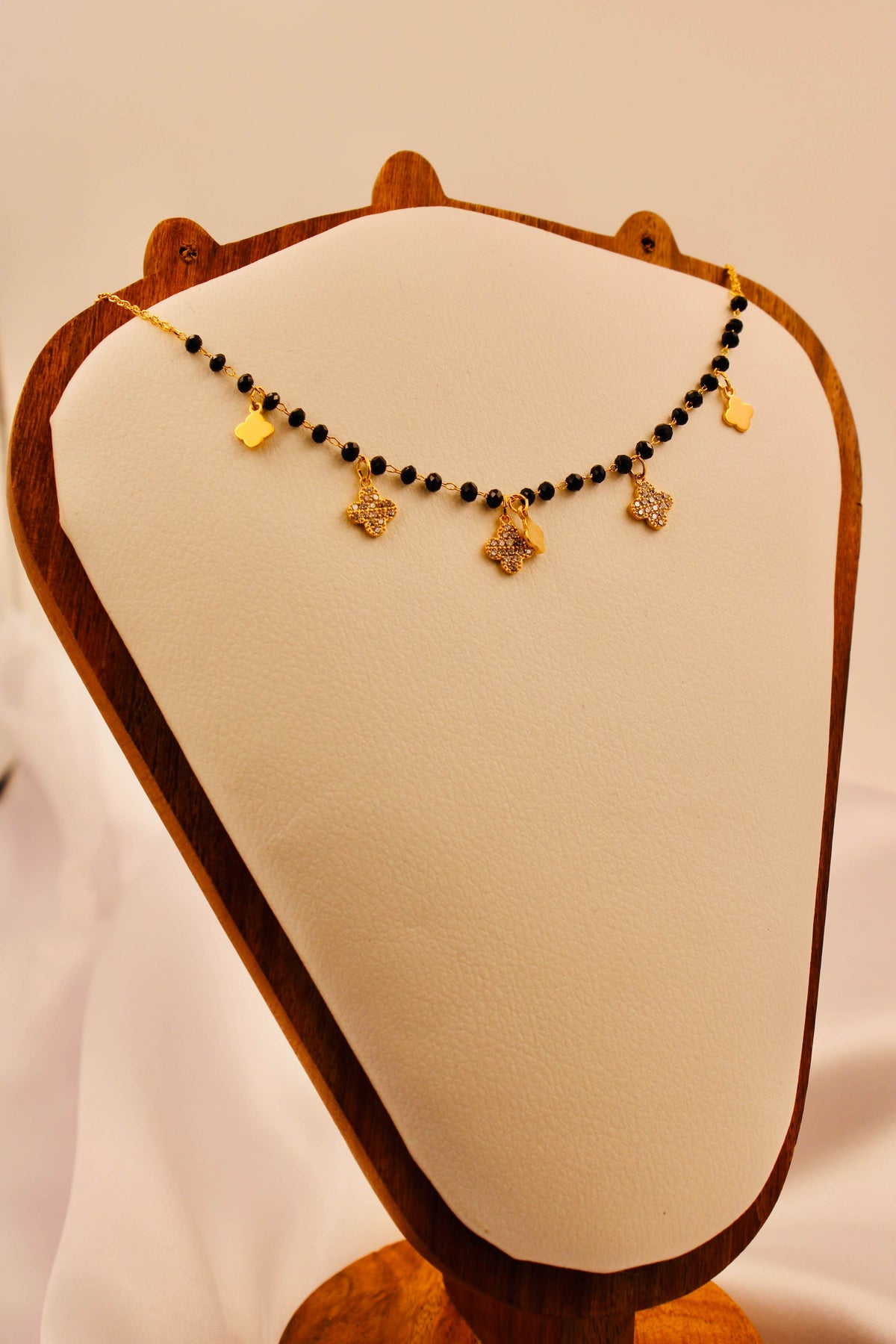 Golden floral luxe charm mangalsutra choker