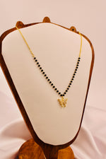 Load image into Gallery viewer, Graceful Wings Mangalsutra Choker
