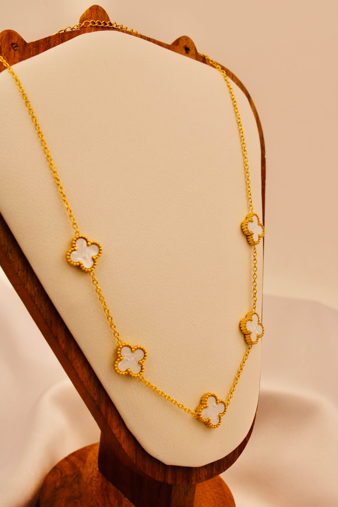 White Clover Luxe Necklace
