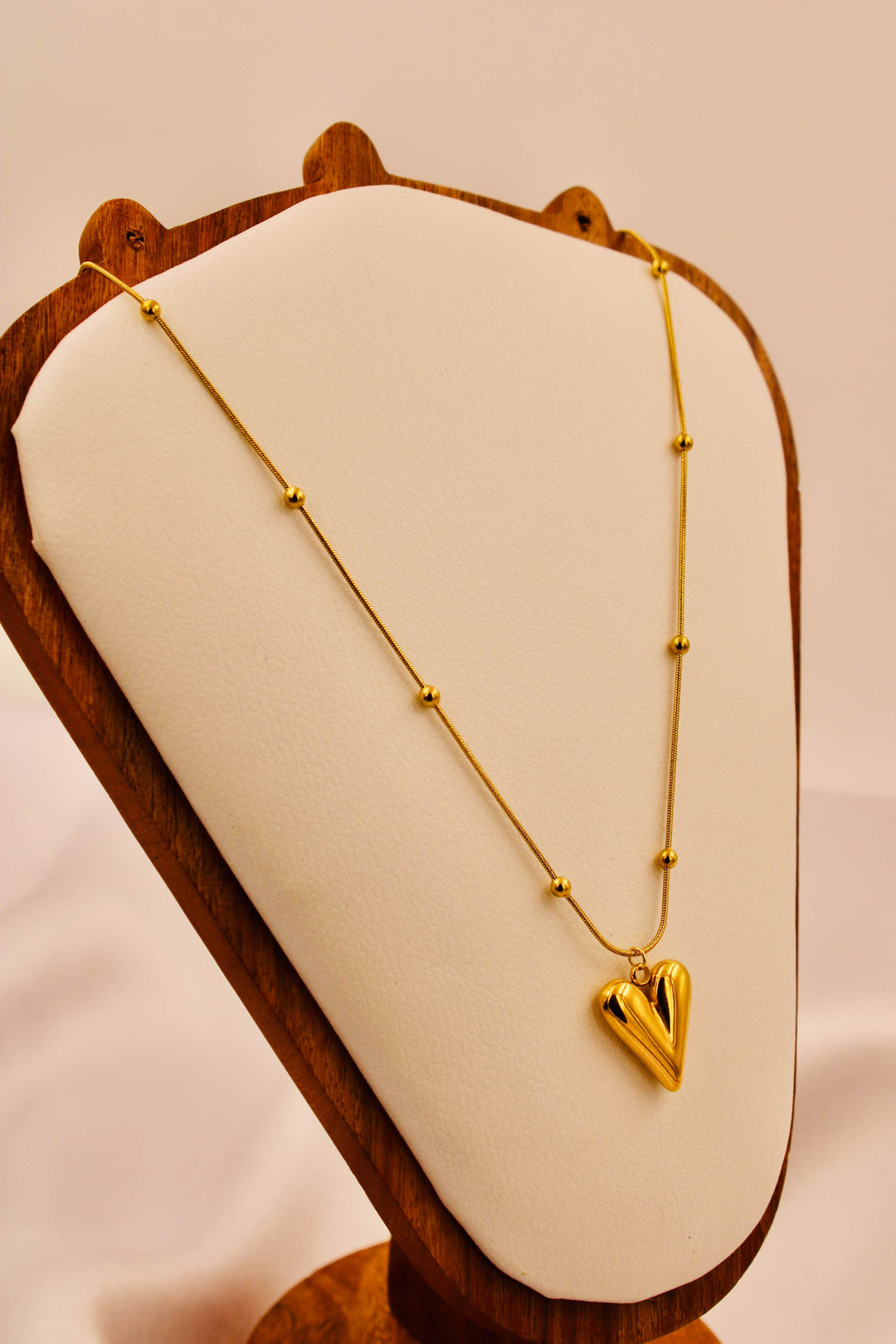 Amora Luxe Heart Necklace
