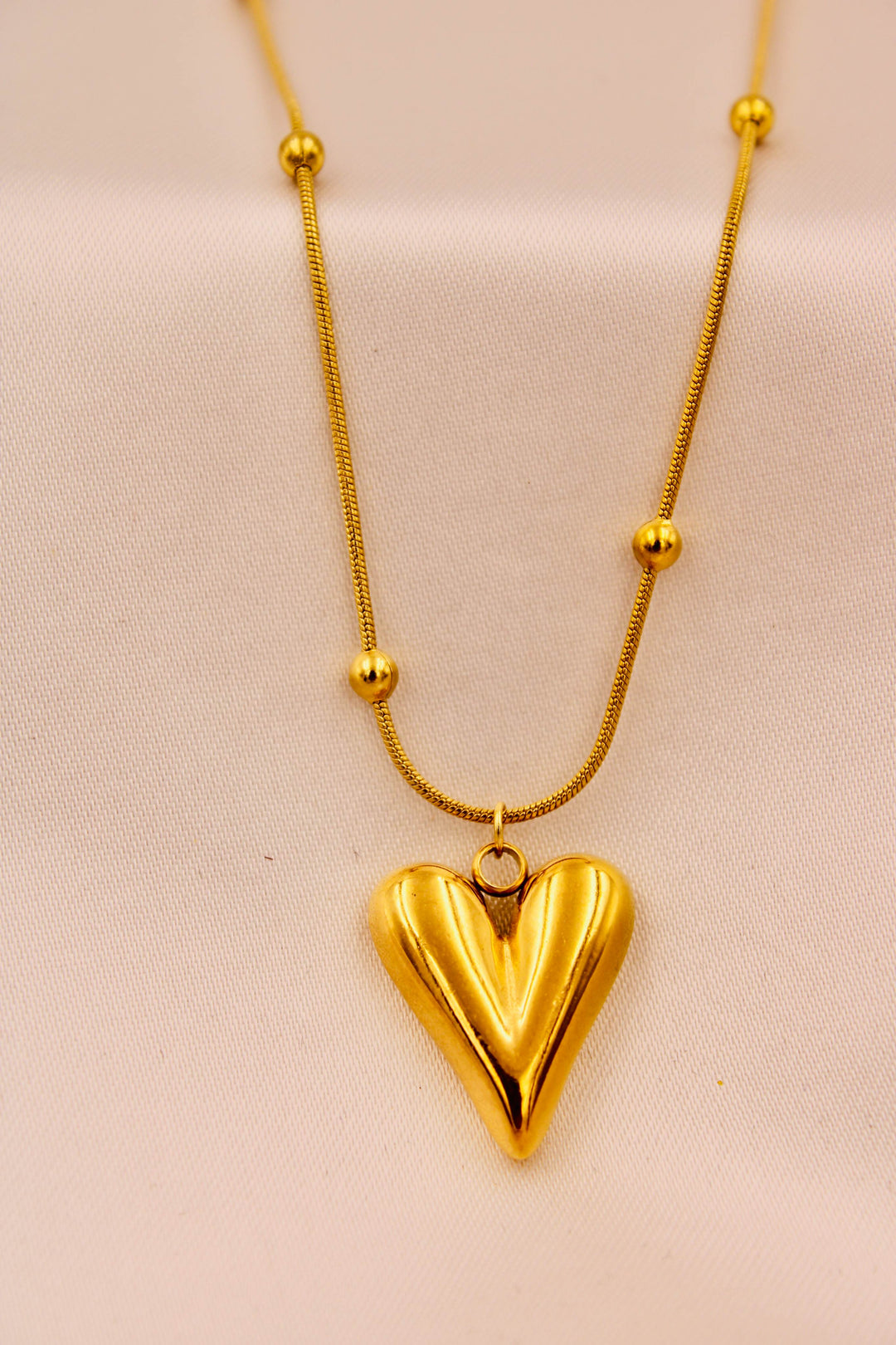 Amora Luxe Heart Necklace