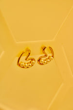 Load image into Gallery viewer, Heartline Pearl Studs
