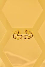 Load image into Gallery viewer, Heartline Pearl Studs
