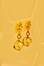 Load image into Gallery viewer, Celestial Pearl Drop Earrings

