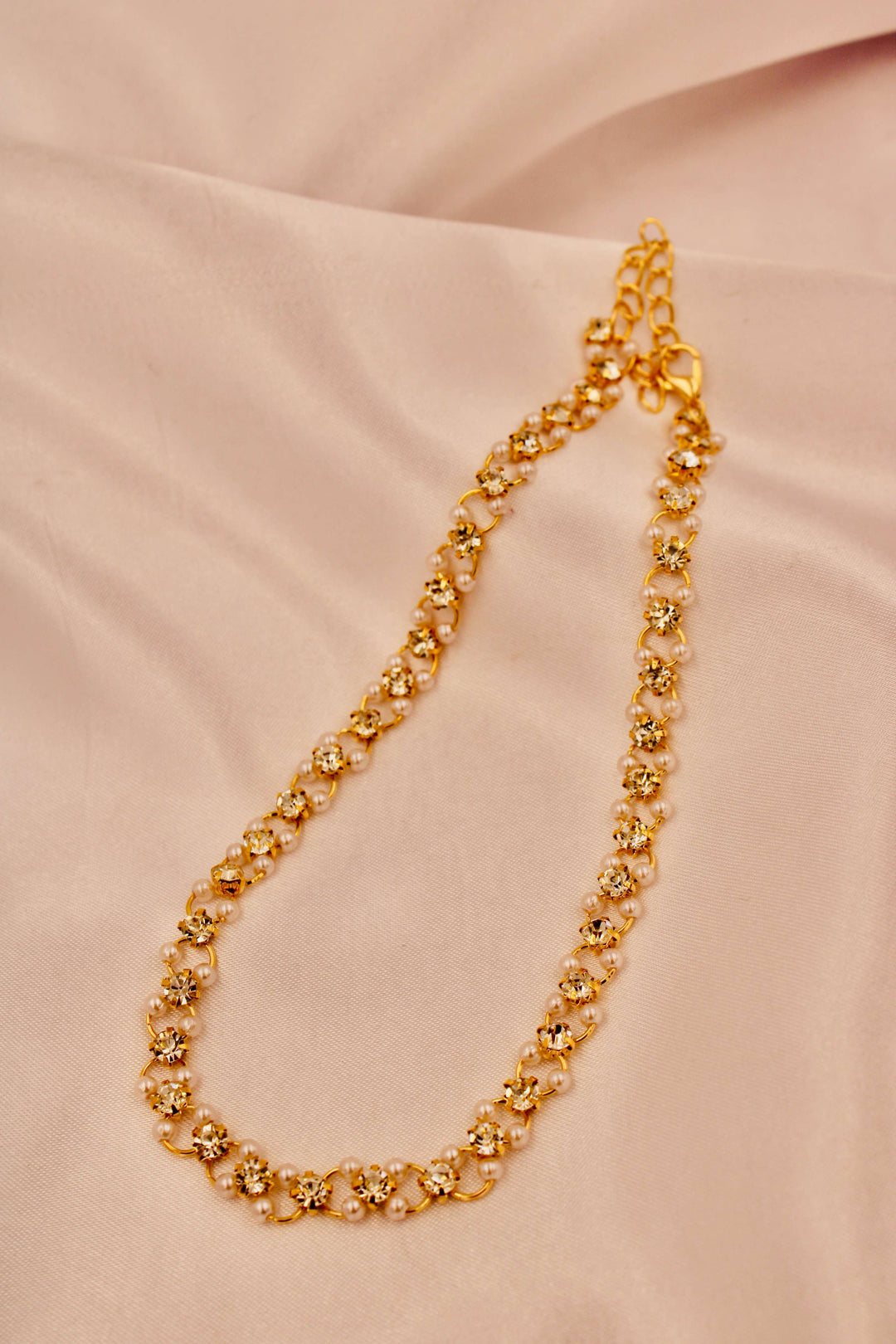 Mini Luxe Pearl Choker