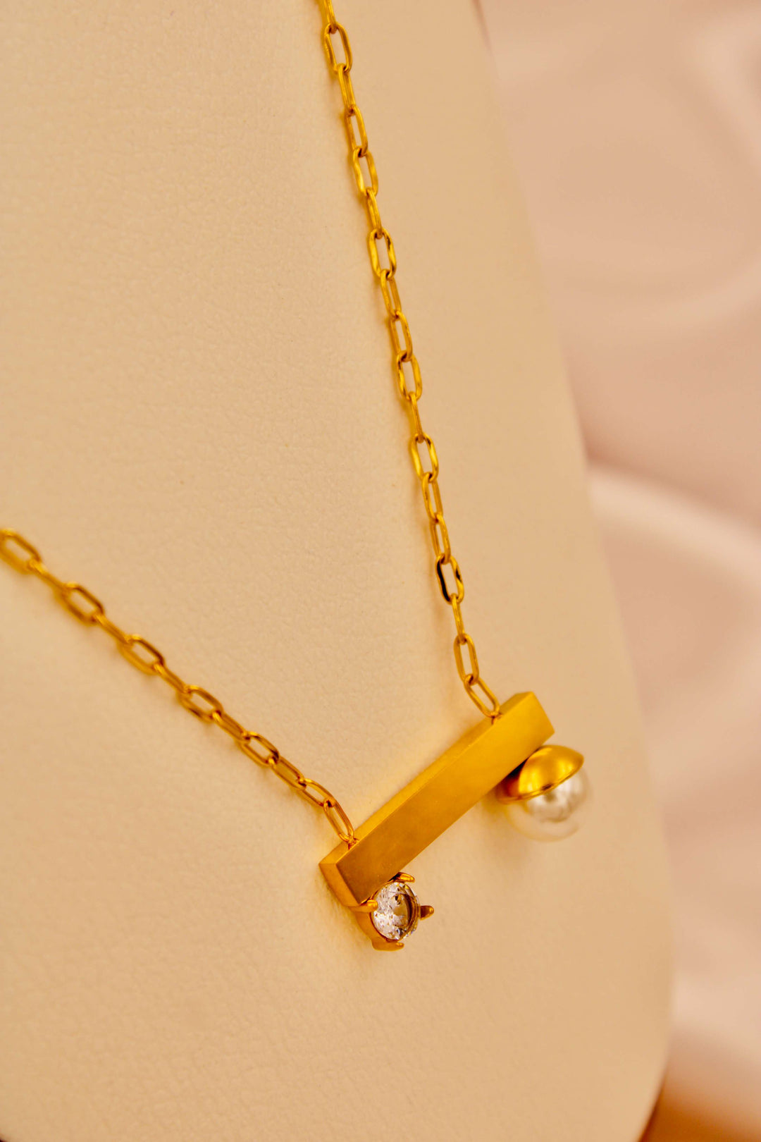 Pearl Bar Necklace