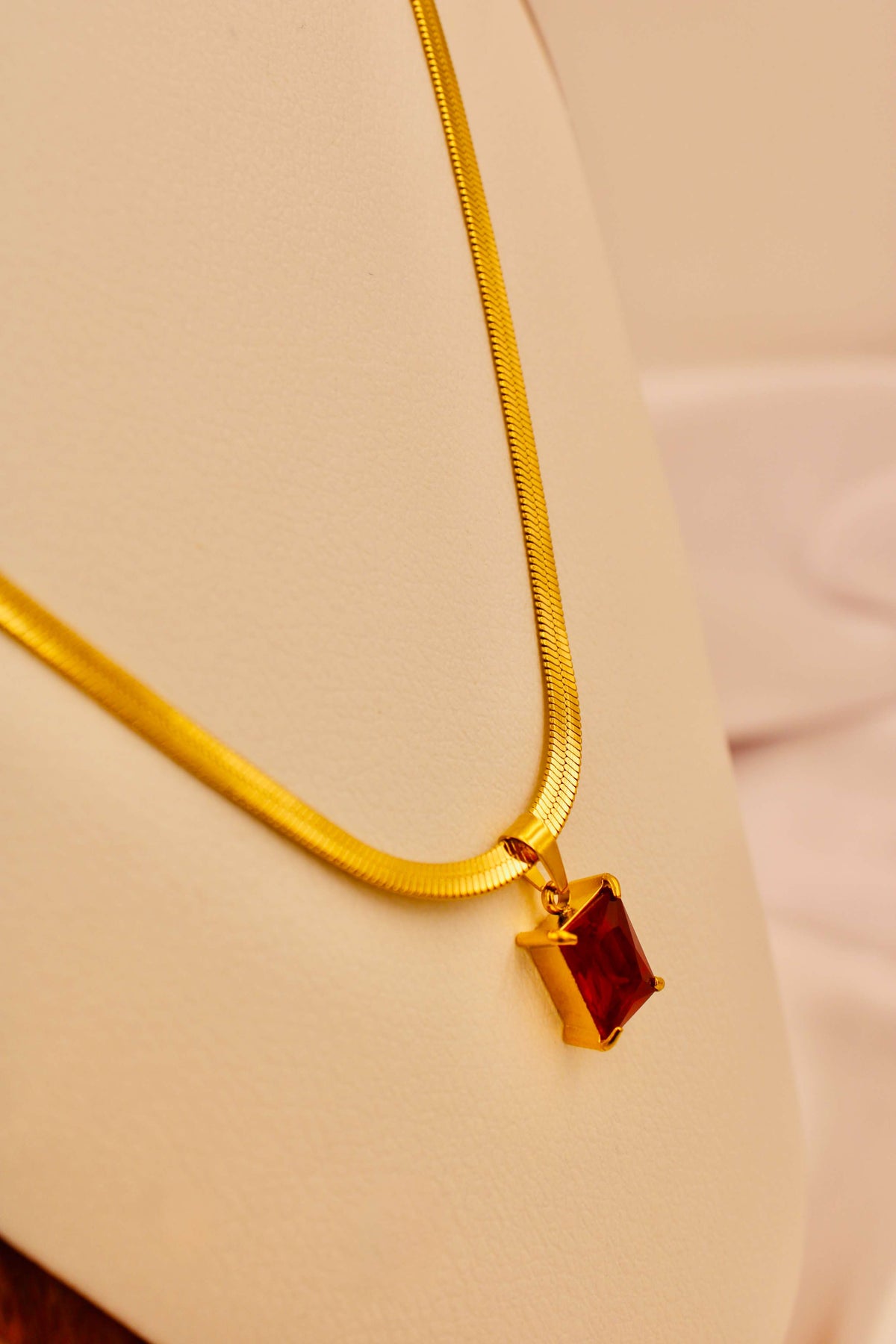 Hot red pendant necklace