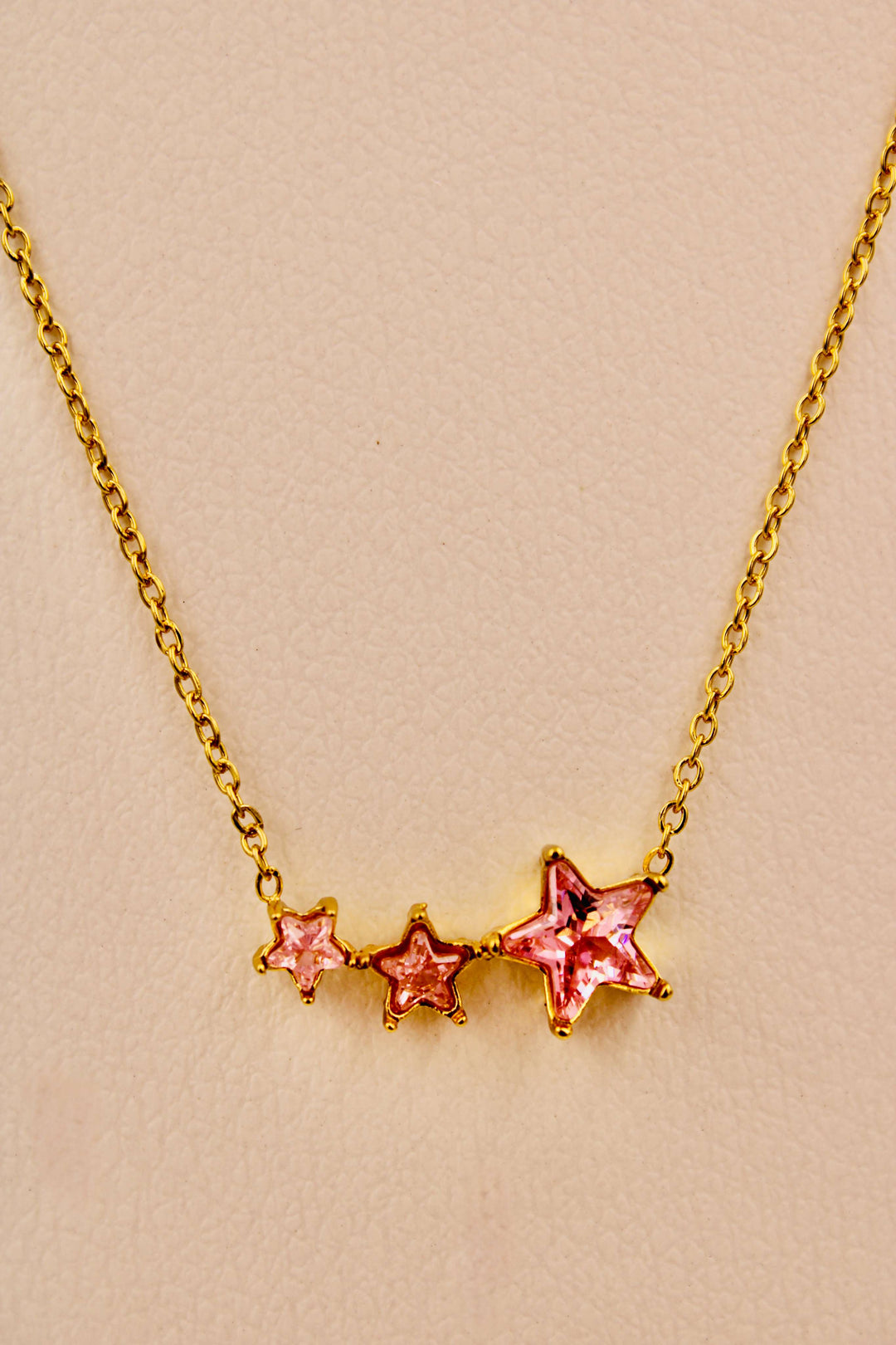 Pink Vibes Star Chain Necklace