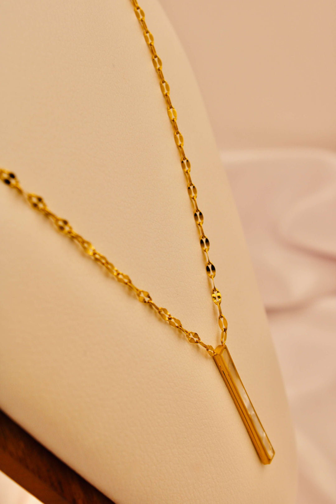 Ruvique Celeste Bar Necklace