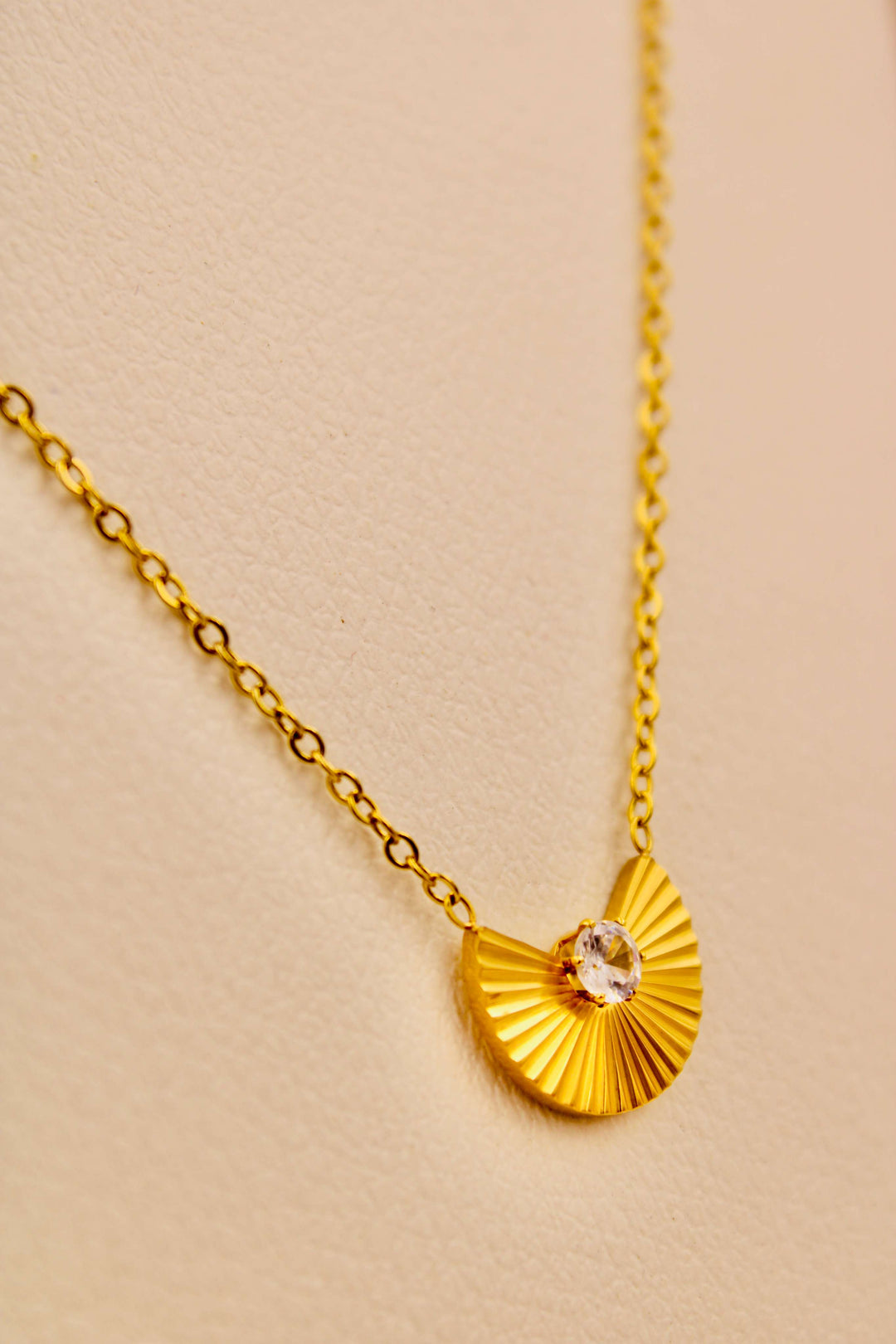 Celeste Shell Pendant Necklace