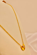 Load image into Gallery viewer, Celeste Shell Pendant Necklace
