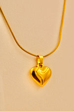 Load image into Gallery viewer, Aurum Heart Pendant Necklace

