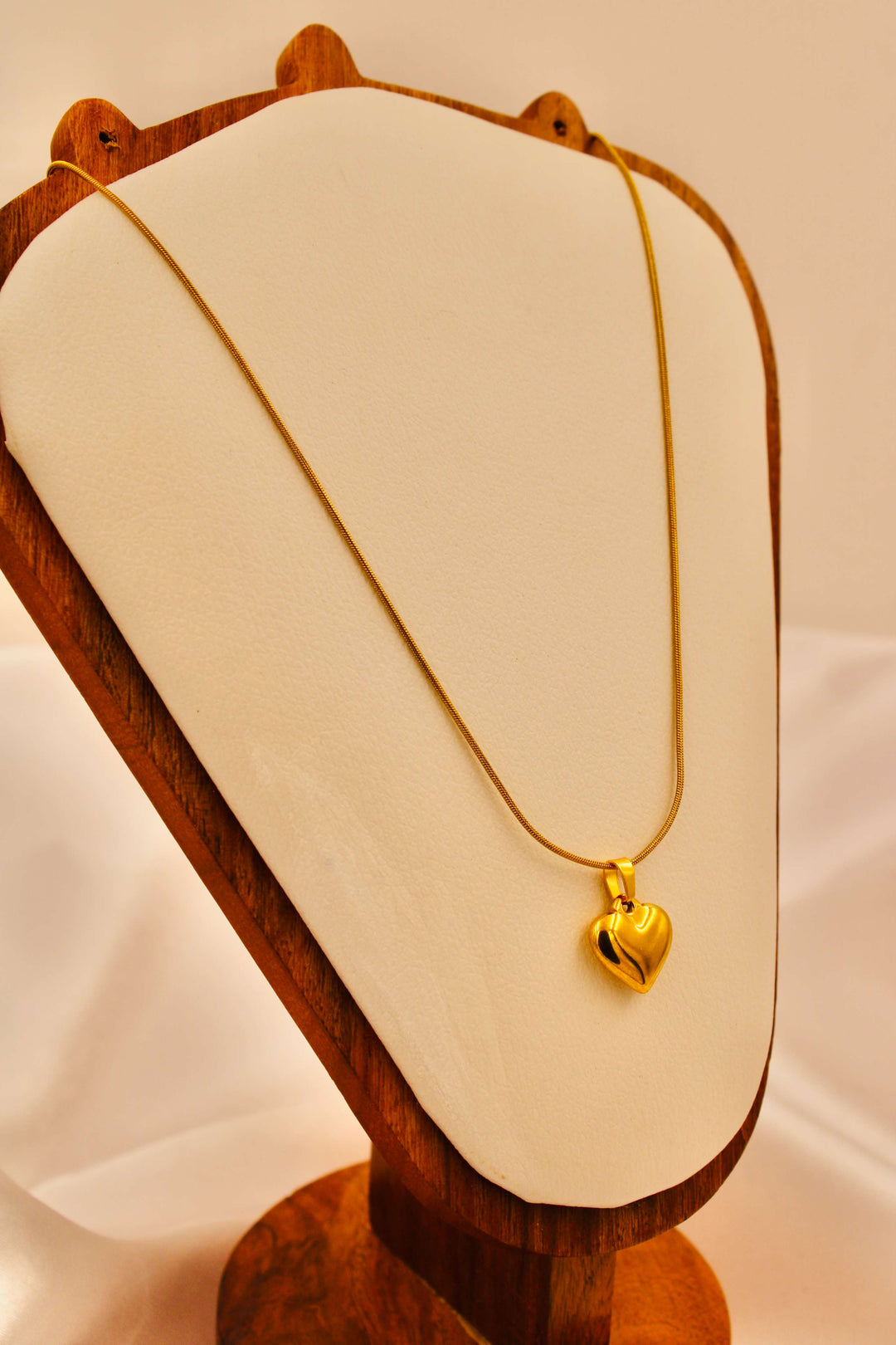Aurum Heart Pendant Necklace
