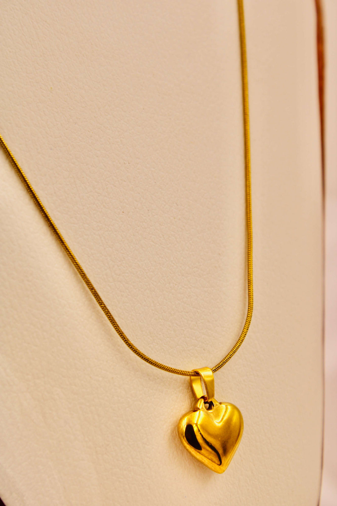 Aurum Heart Pendant Necklace