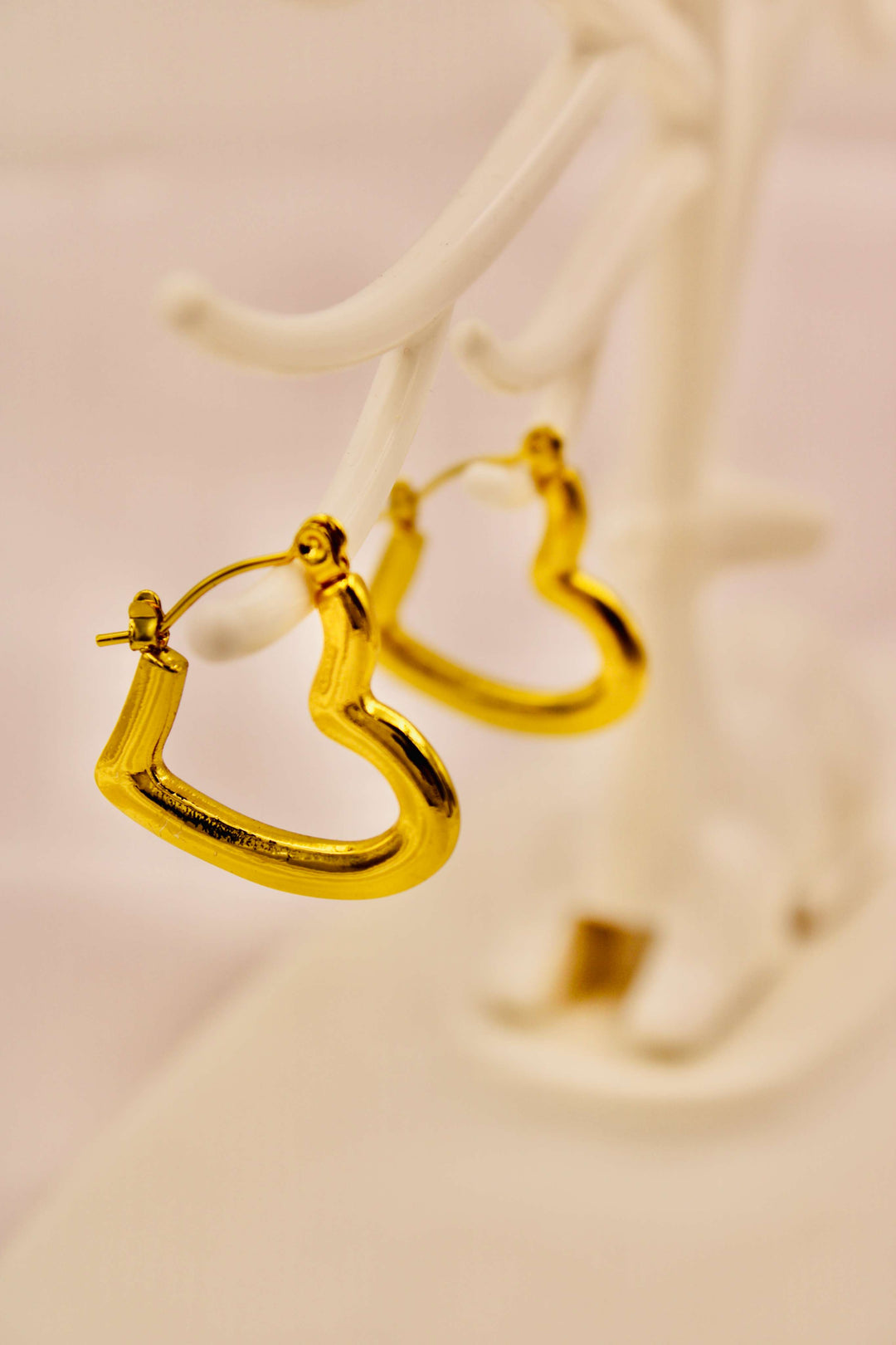 Sweetheart Gold Hoops