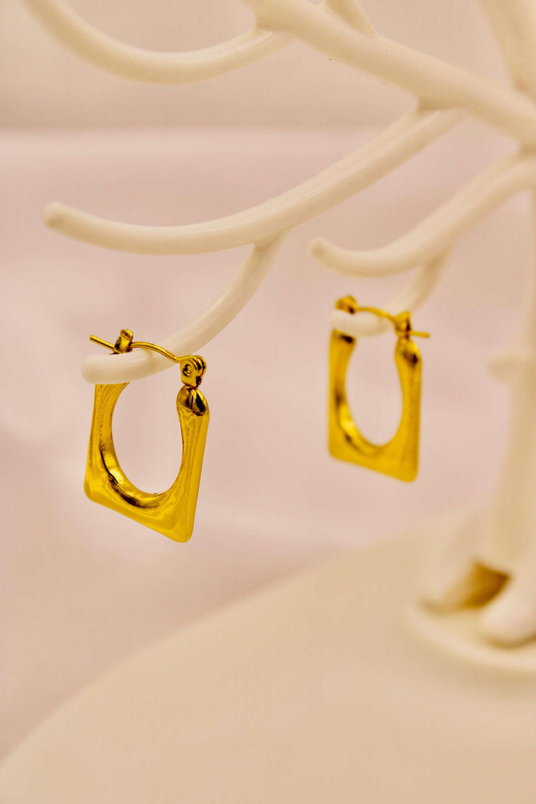 Forma Square Hoop Earrings